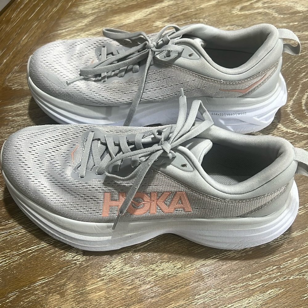Women’s Hoka Bondi 8